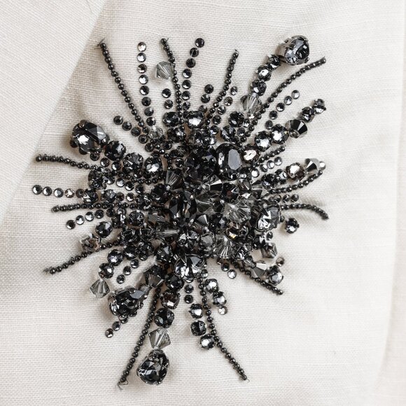 Brunello Cucinelli SS/17 Cream Linen Crystal-Embellished Double-Breasted Blazer - Picture 6 of 15